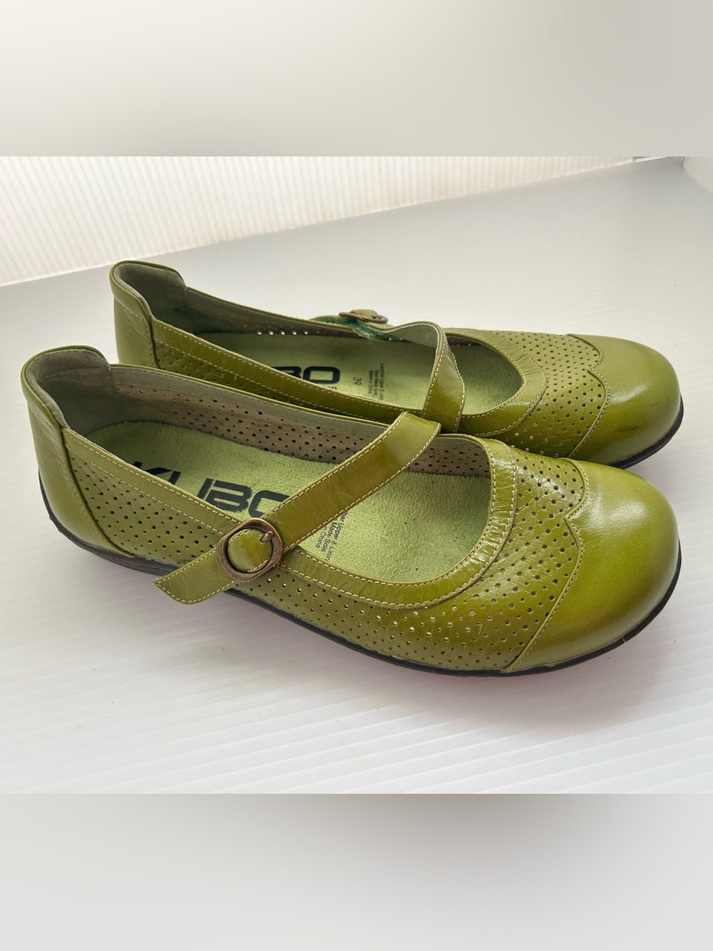 NUBO Mary Jane Flats in Olive Green EURO 39
